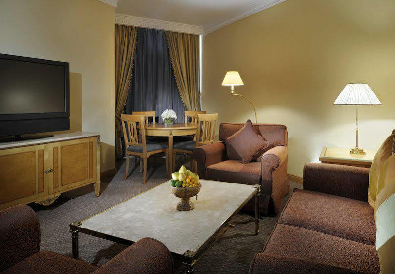 Jw Marriott Hotel Kuwait Koeweit Kamer foto
